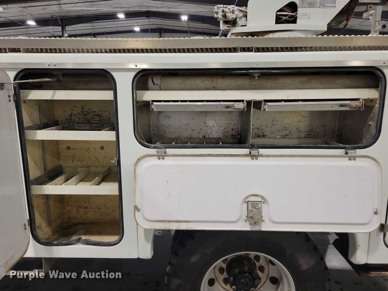 image for item DZ7032 2017 Freightliner Business Class M2 bucket truck