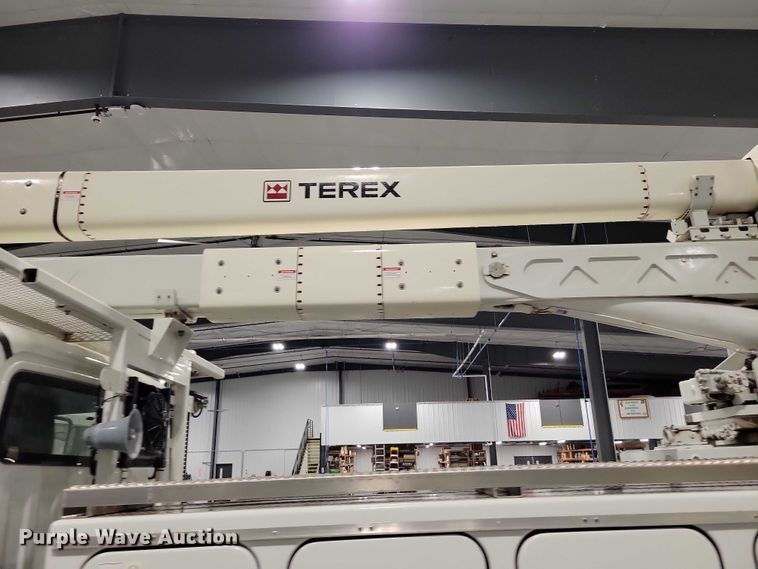 image for item DZ7032 2017 Freightliner Business Class M2 bucket truck