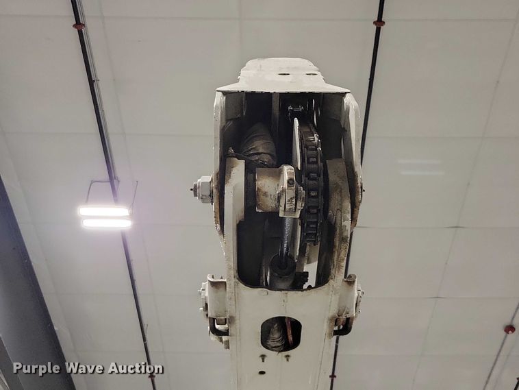 image for item DZ7032 2017 Freightliner Business Class M2 bucket truck