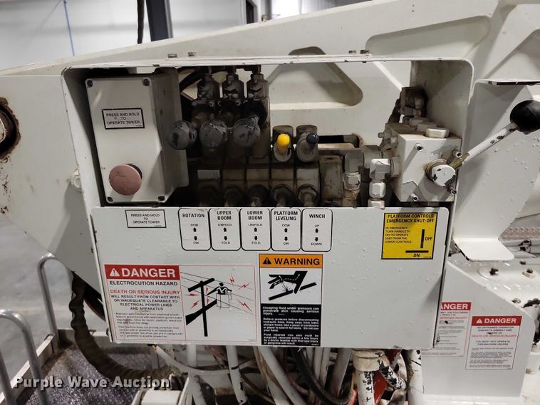 image for item DZ7032 2017 Freightliner Business Class M2 bucket truck