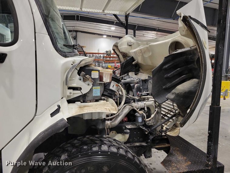 image for item DZ7032 2017 Freightliner Business Class M2 bucket truck