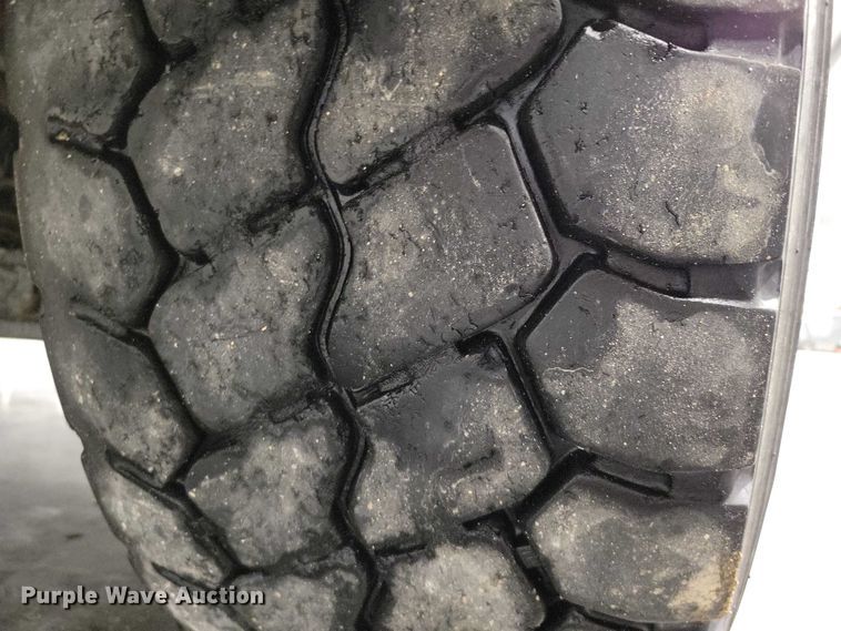 image for item DZ7032 2017 Freightliner Business Class M2 bucket truck