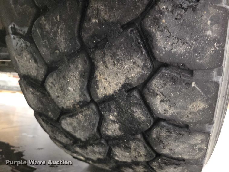 image for item DZ7032 2017 Freightliner Business Class M2 bucket truck