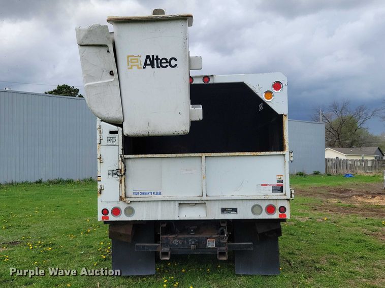 image for item DZ7042 2006 GMC C5500 forestry bucket truck