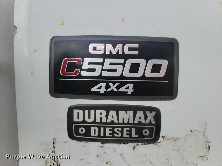 image for item DZ7042 2006 GMC C5500 forestry bucket truck