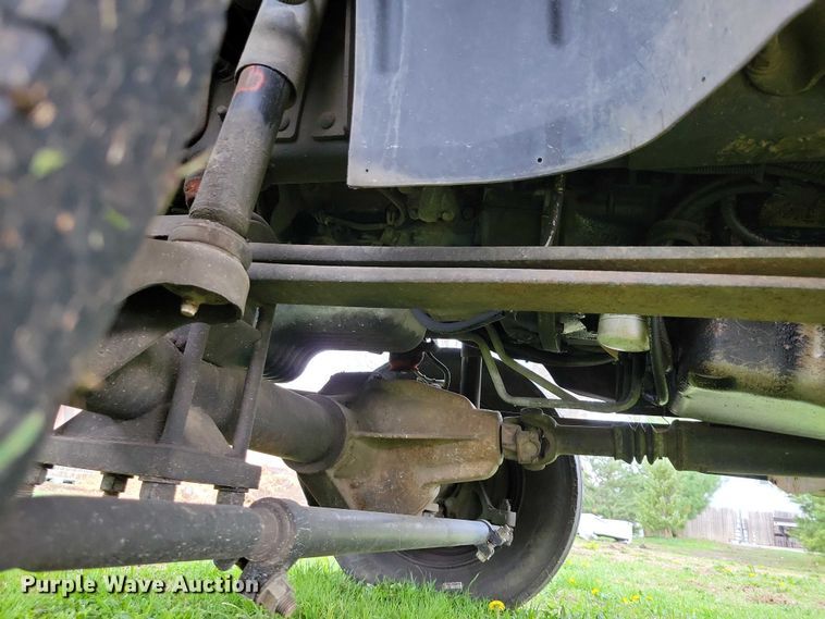 image for item DZ7042 2006 GMC C5500 forestry bucket truck