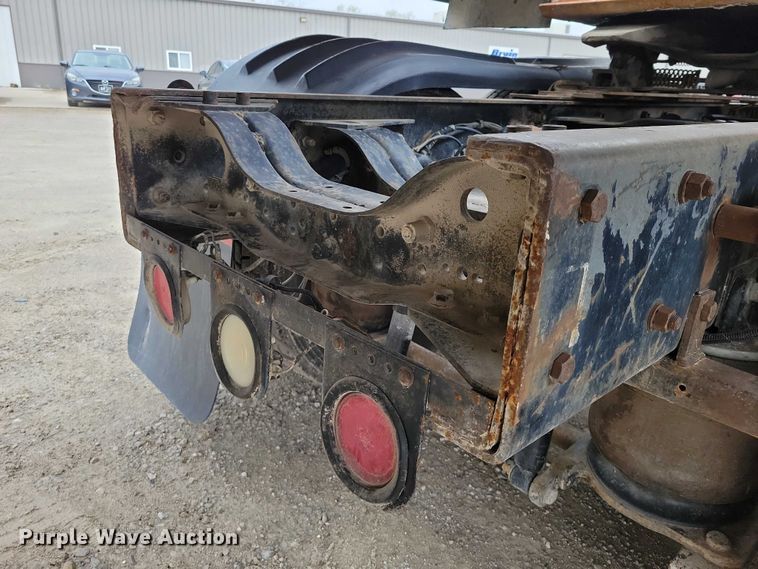 image for item DZ7045 1997 Mack RD688S semi truck