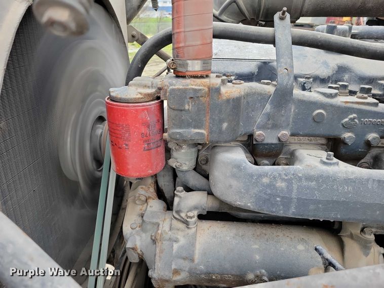 image for item DZ7045 1997 Mack RD688S semi truck