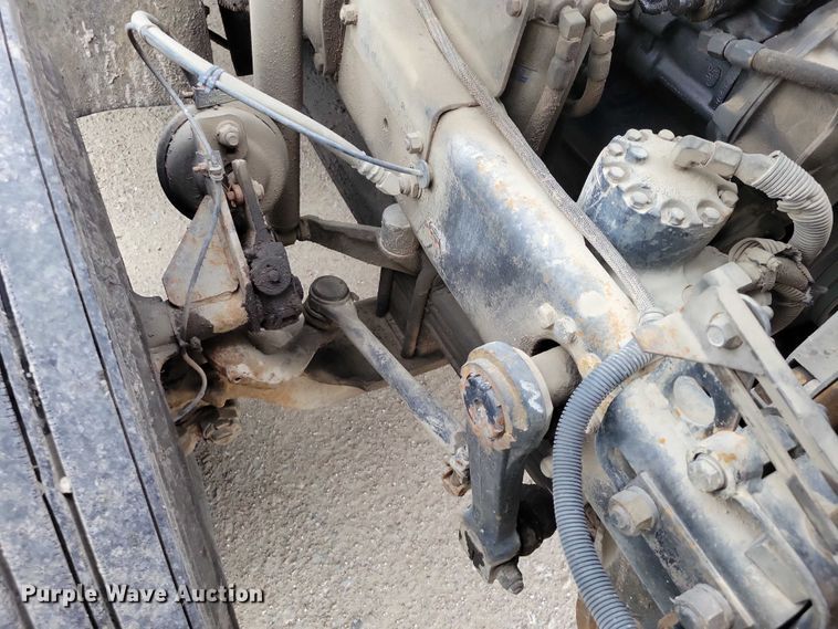 image for item DZ7045 1997 Mack RD688S semi truck