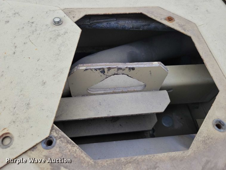 image for item DZ7049 Ingersoll Rand P250 air compressor