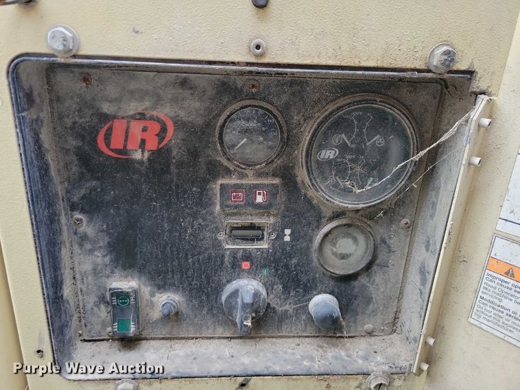 image for item DZ7049 Ingersoll Rand P250 air compressor