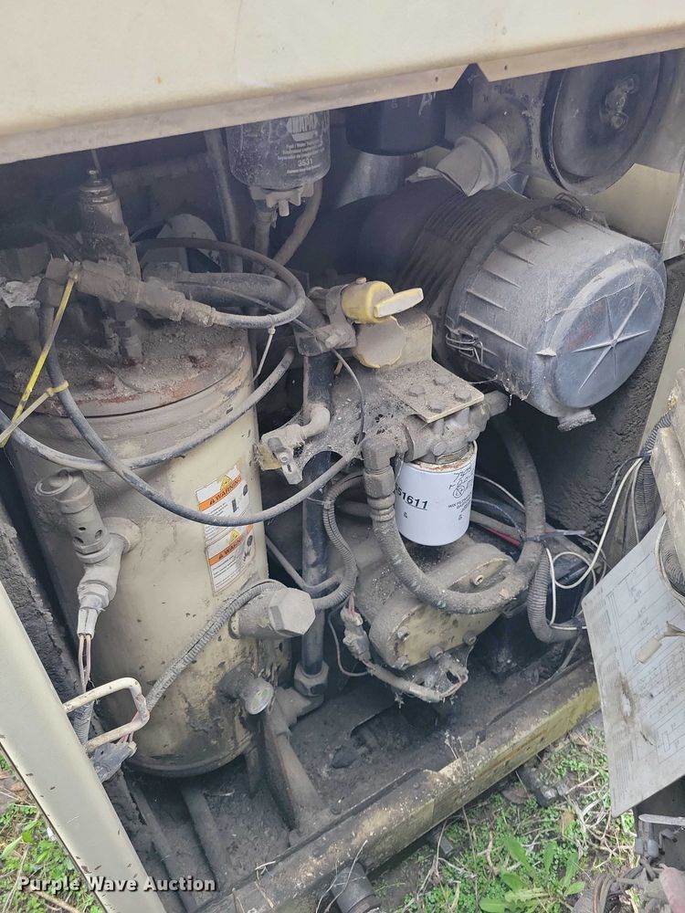 image for item DZ7049 Ingersoll Rand P250 air compressor