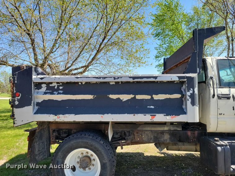 image for item DZ7063 1991 GMC Topkick dump truck