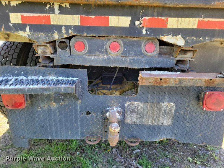 image for item DZ7063 1991 GMC Topkick dump truck