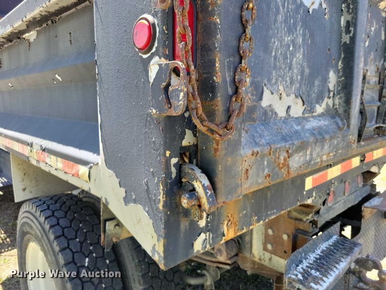 image for item DZ7063 1991 GMC Topkick dump truck