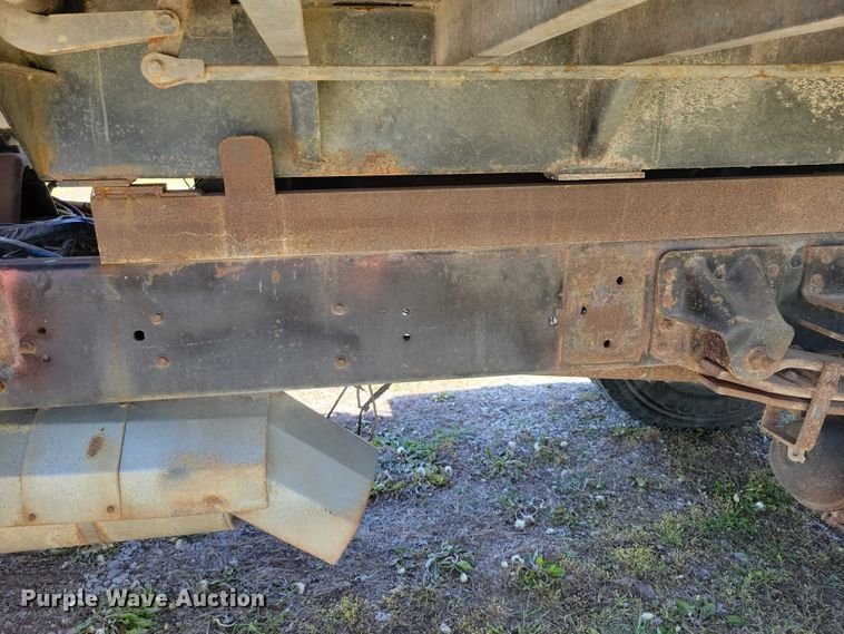 image for item DZ7063 1991 GMC Topkick dump truck