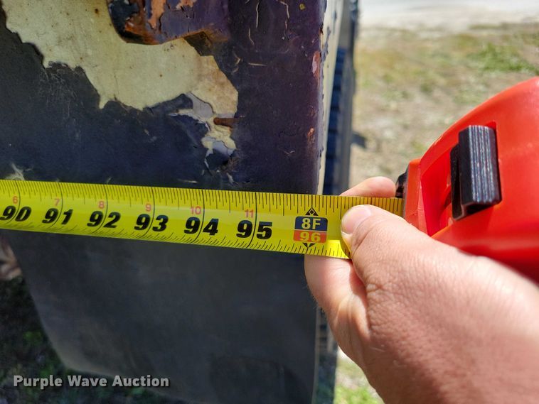 image for item DZ7063 1991 GMC Topkick dump truck