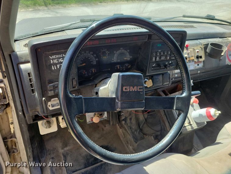 image for item DZ7063 1991 GMC Topkick dump truck