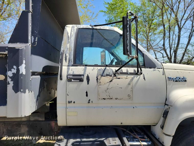 image for item DZ7063 1991 GMC Topkick dump truck