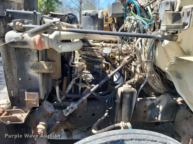 image for item DZ7063 1991 GMC Topkick dump truck