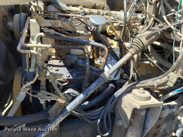 image for item DZ7063 1991 GMC Topkick dump truck