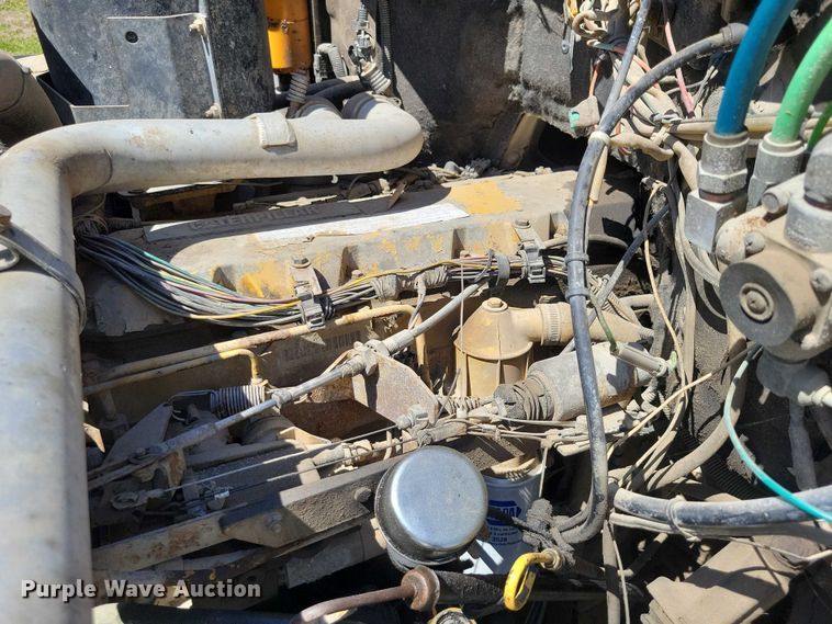 image for item DZ7063 1991 GMC Topkick dump truck