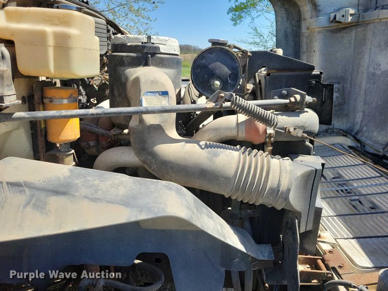 image for item DZ7063 1991 GMC Topkick dump truck