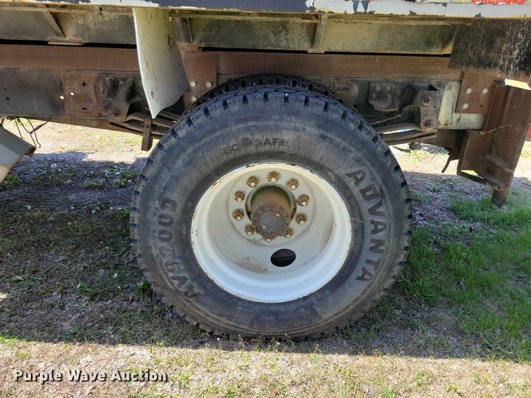 image for item DZ7063 1991 GMC Topkick dump truck