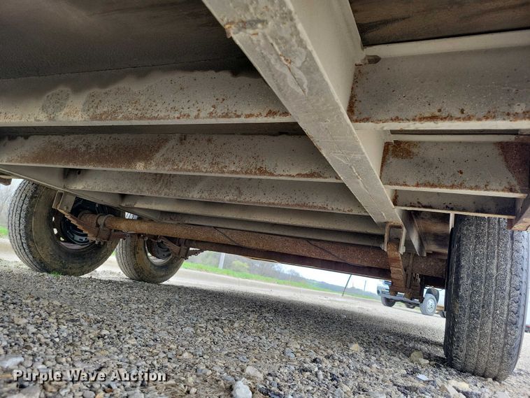 image for item DZ7074 2011 American Hauler  American Hauler enclosed cargo trailer