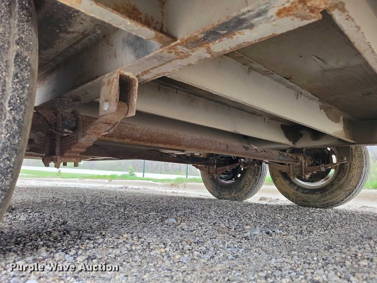 image for item DZ7074 2011 American Hauler  American Hauler enclosed cargo trailer