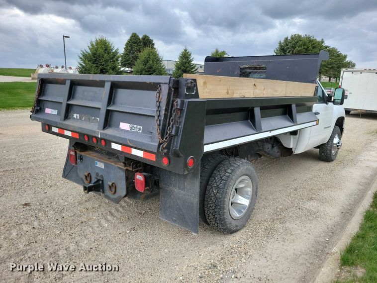 image for item DZ7075 2008 GMC Sierra 3500HD dump bed pickup truck
