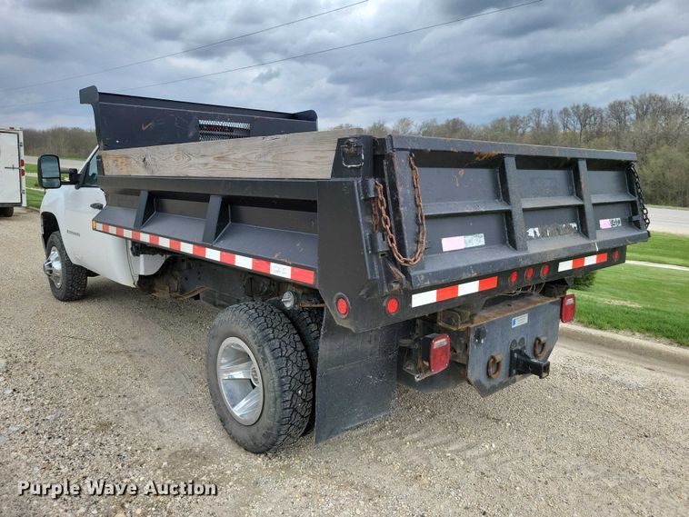 image for item DZ7075 2008 GMC Sierra 3500HD dump bed pickup truck
