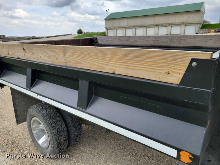 image for item DZ7075 2008 GMC Sierra 3500HD dump bed pickup truck