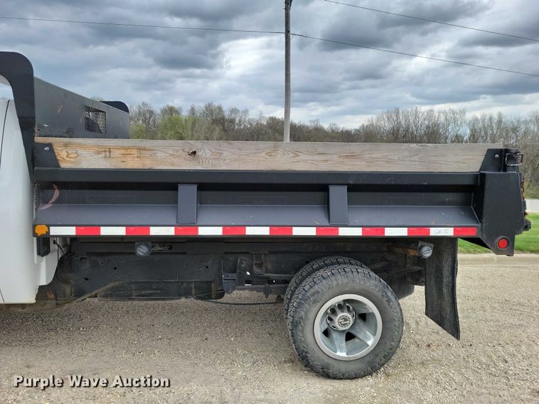 image for item DZ7075 2008 GMC Sierra 3500HD dump bed pickup truck