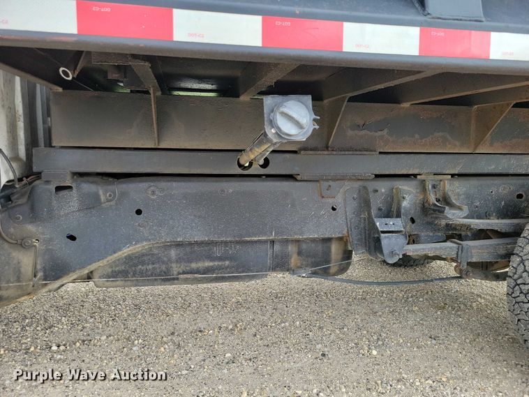 image for item DZ7075 2008 GMC Sierra 3500HD dump bed pickup truck