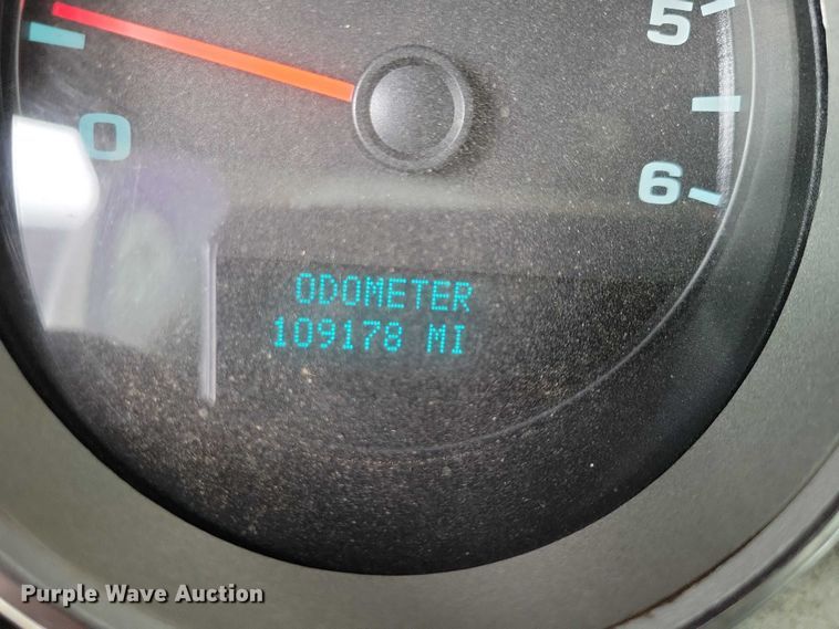 image for item DZ7075 2008 GMC Sierra 3500HD dump bed pickup truck