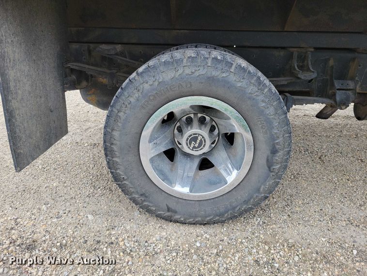 image for item DZ7075 2008 GMC Sierra 3500HD dump bed pickup truck