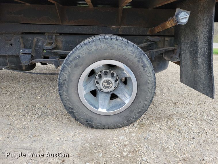 image for item DZ7075 2008 GMC Sierra 3500HD dump bed pickup truck