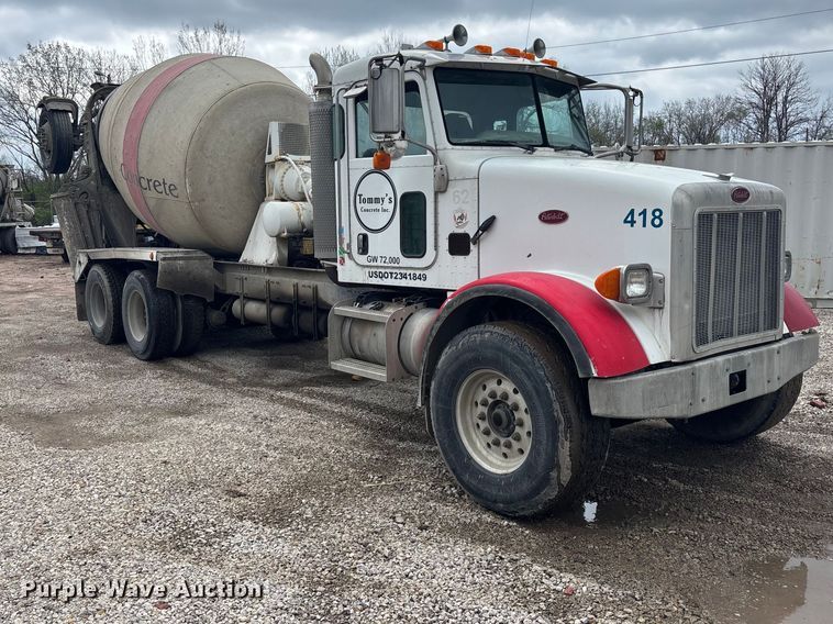 image for item EA4726 2007 Peterbilt 357 ready mix truck
