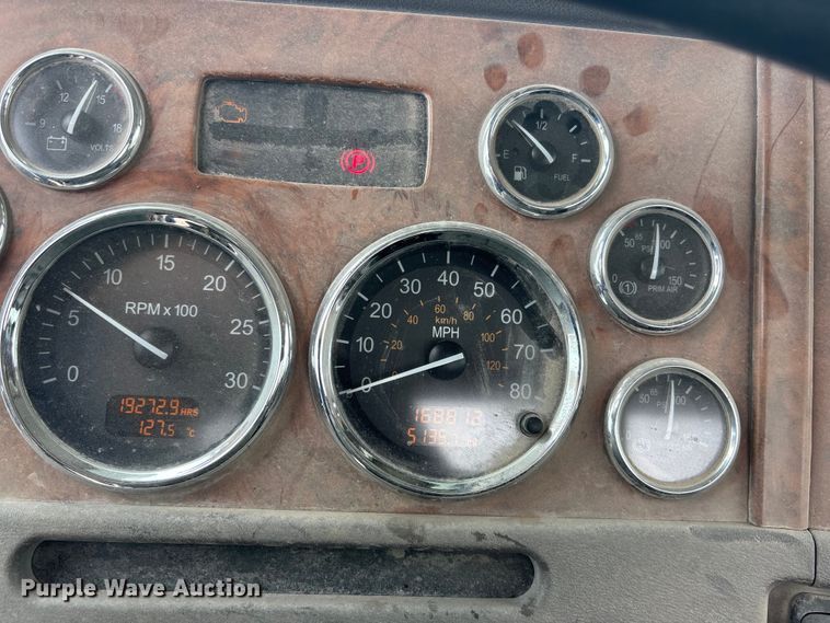 image for item EA4726 2007 Peterbilt 357 ready mix truck