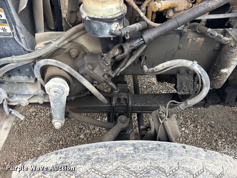 image for item EA4726 2007 Peterbilt 357 ready mix truck