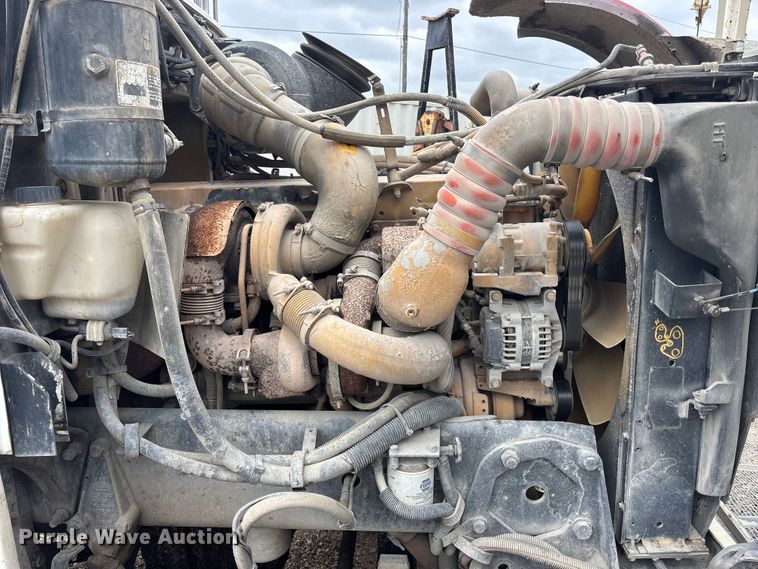 image for item EA4726 2007 Peterbilt 357 ready mix truck