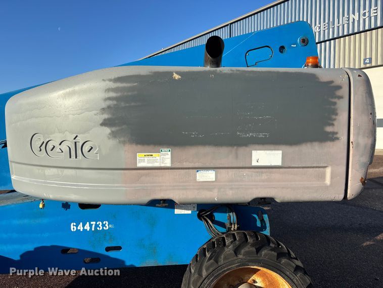 image for item EA4752 2006 Genie S-60 boom lift