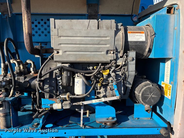 image for item EA4752 2006 Genie S-60 boom lift