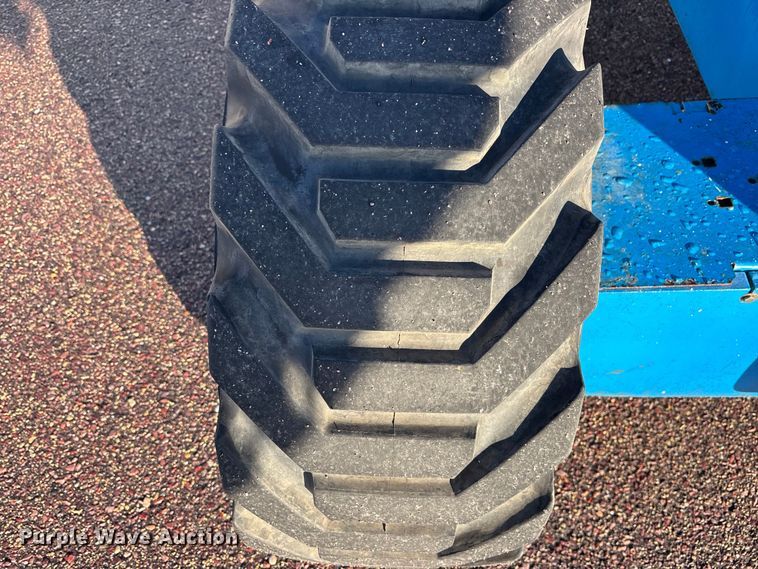 image for item EA4752 2006 Genie S-60 boom lift