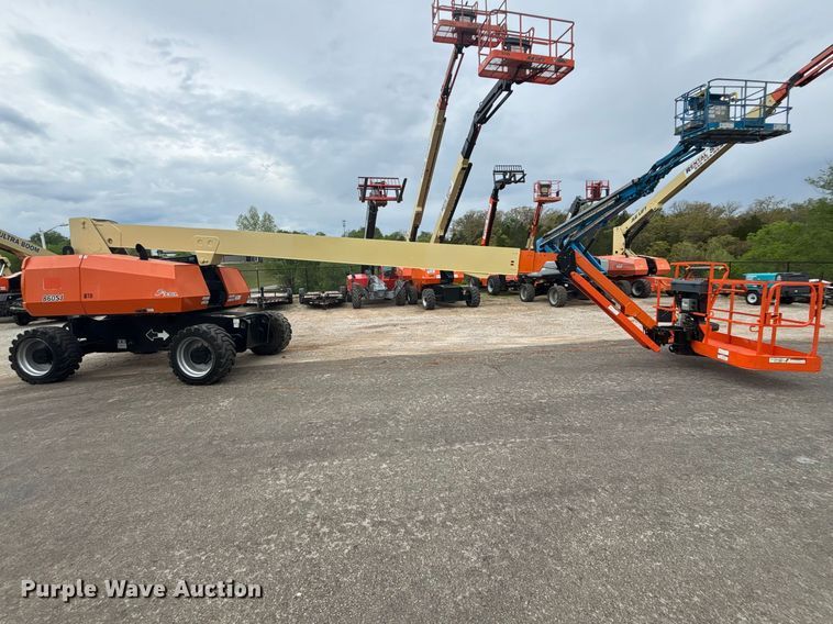 image for item EA4759 2005 JLG 860SJ boom lift