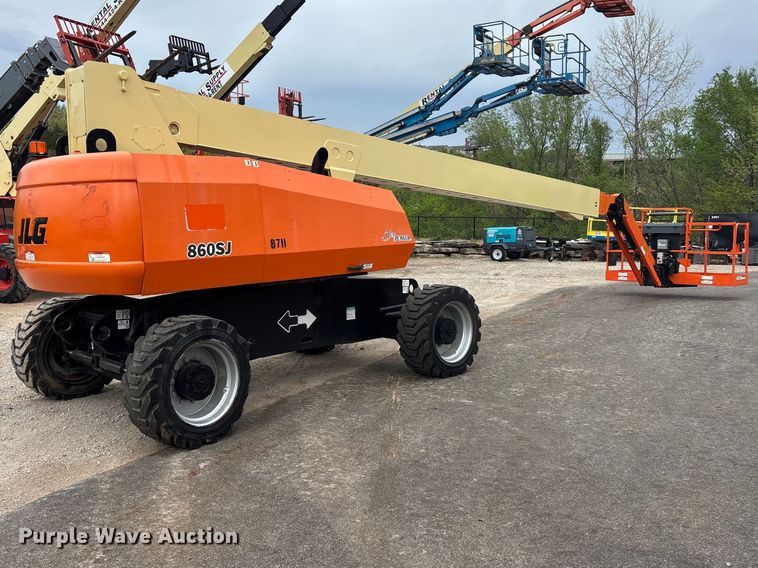 image for item EA4759 2005 JLG 860SJ boom lift