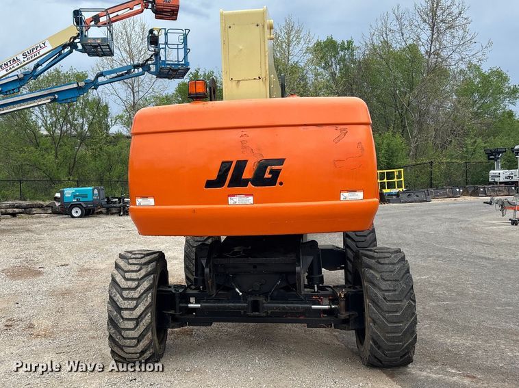 image for item EA4759 2005 JLG 860SJ boom lift