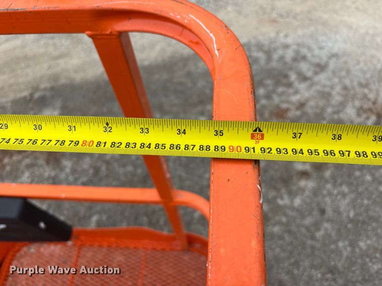 image for item EA4759 2005 JLG 860SJ boom lift