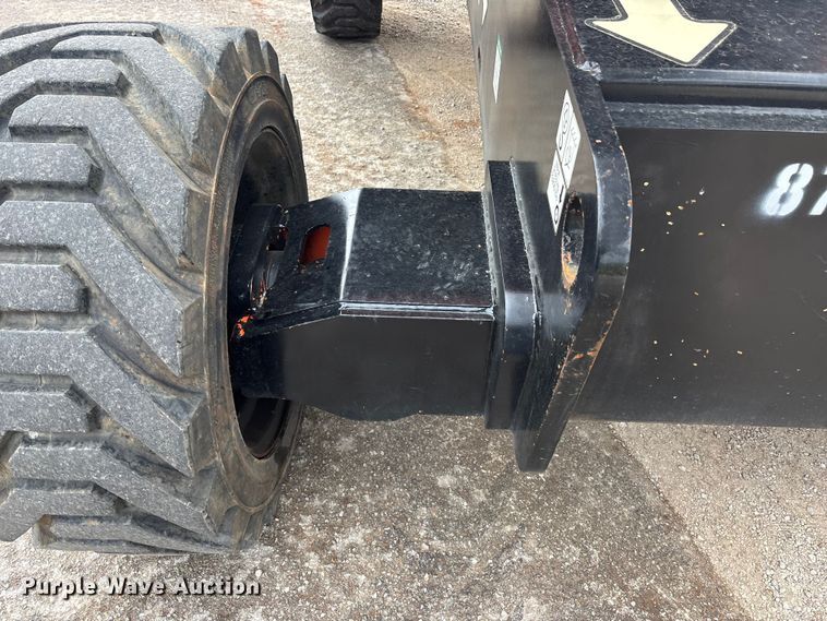 image for item EA4759 2005 JLG 860SJ boom lift